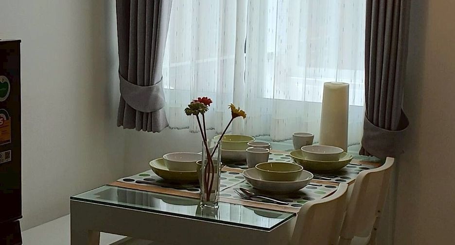 For rent 2 bedrooms condo in Sathon, Bangkok