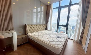 Condo en alquiler de 4 habitaciones en Huai Khwang, Bangkok
