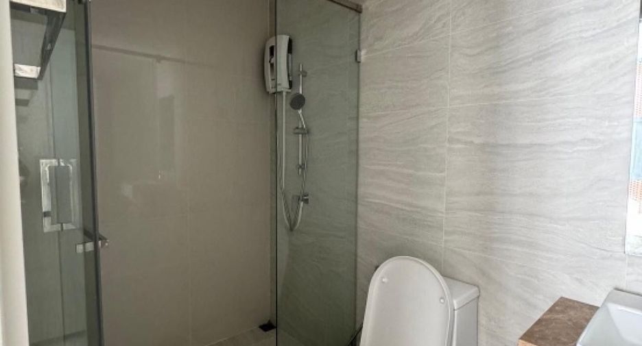 Condo en alquiler de 2 habitaciones en Khlong Toei, Bangkok