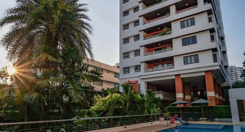 Condo en alquiler de 4 habitaciones en Sathon, Bangkok