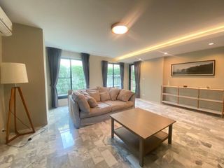 For rent 4 bedrooms apartment in Watthana, Bangkok
