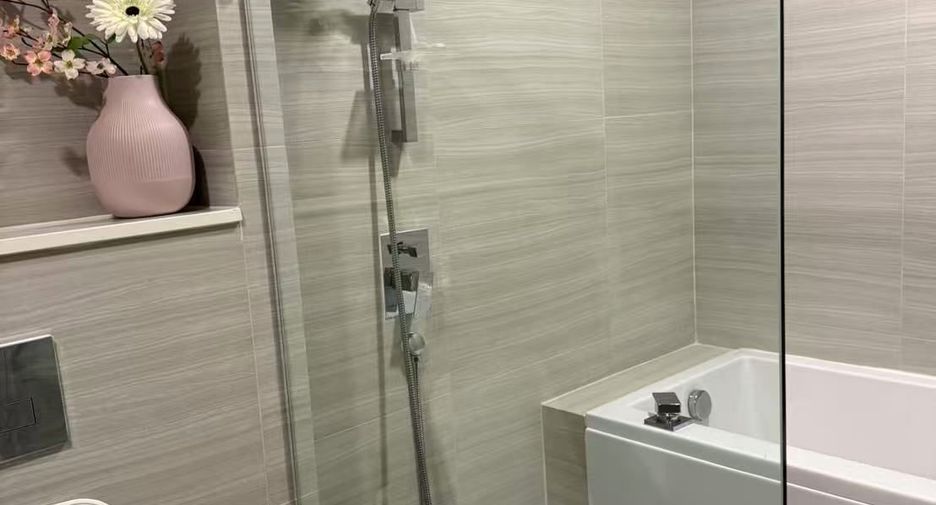 Apartamento en alquiler de 2 habitaciones en Watthana, Bangkok