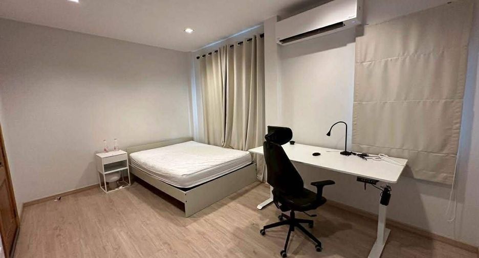 For rent 4 bedrooms house in Sai Mai, Bangkok