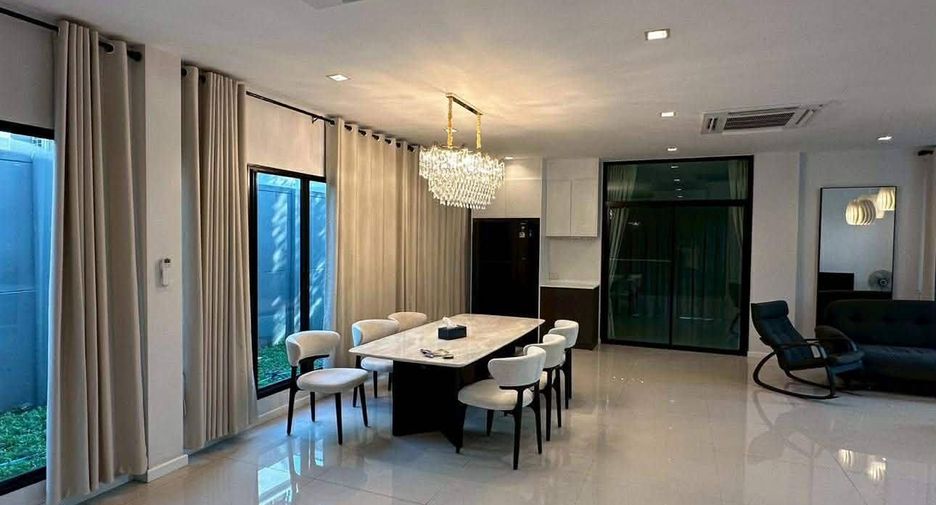 For rent 4 bedrooms house in Sai Mai, Bangkok