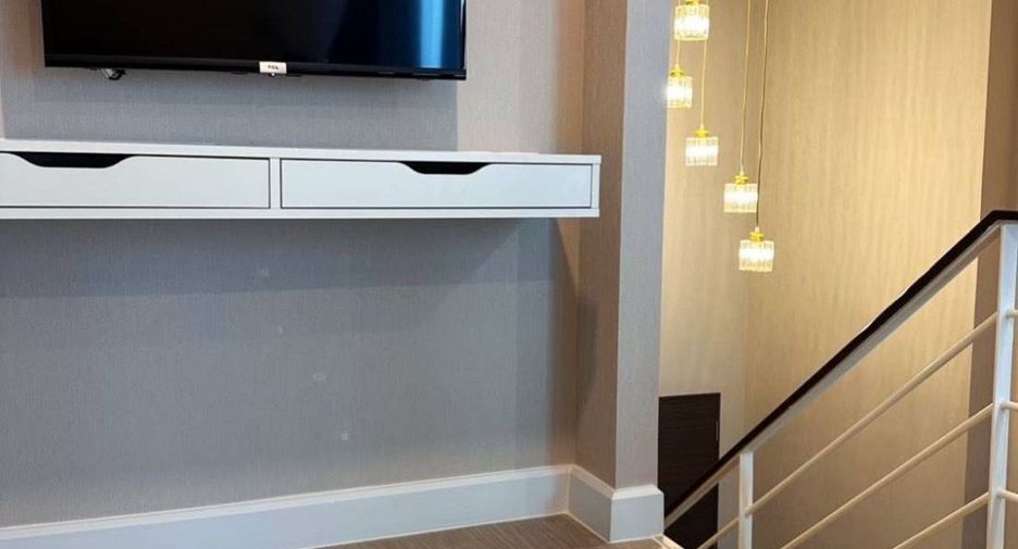 For rent 2 bedrooms condo in Bang Sue, Bangkok