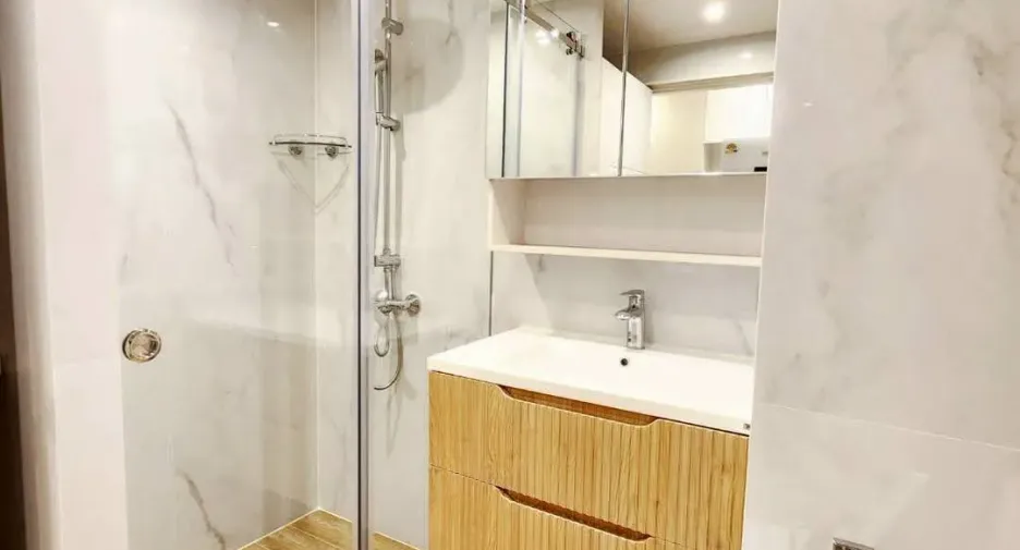 For sale and for rent 1 bed condo in Watthana, Bangkok