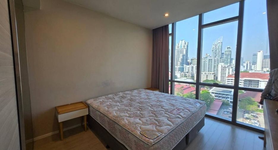 For rent 2 bedrooms condo in Watthana, Bangkok