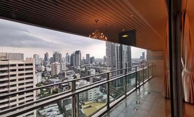 À louer 3 chambres appartement à Khlong Toei, Bangkok