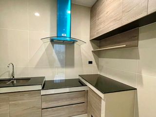 Casa en venta y en alquiler de 4 habitaciones en Bang Kapi, Bangkok