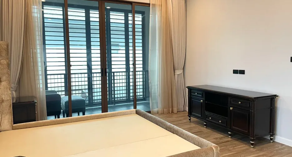 Casa en venta y en alquiler de 4 habitaciones en Bang Kapi, Bangkok