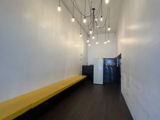 For rent 5 bedrooms retail Space in Watthana, Bangkok