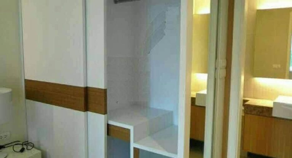 Wohnung zur Miete mit 3 Zimmer in Watthana, Bangkok