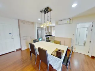出租 2 卧室 公寓 在 Phra Khanong, 曼谷