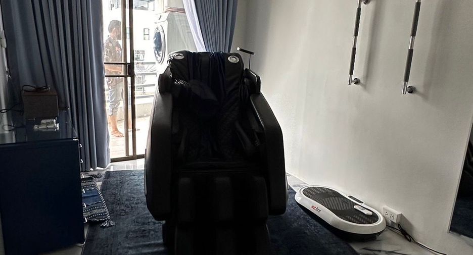 For rent 2 bedrooms condo in Sathon, Bangkok