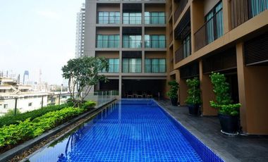 Condo en alquiler de 1 habitaciones en Khlong Toei, Bangkok