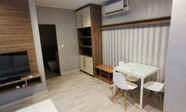 Condo en venta de 2 habitaciones en Huai Khwang, Bangkok