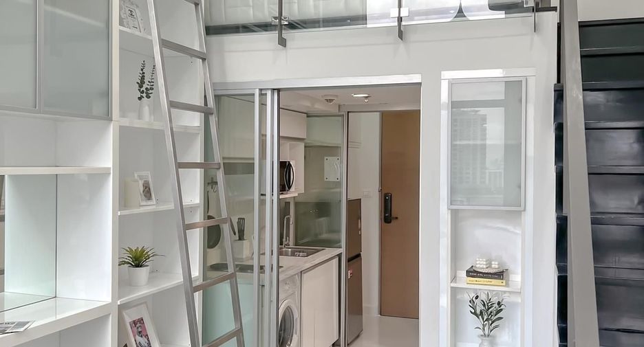 For rent 1 bed condo in Khlong Toei, Bangkok