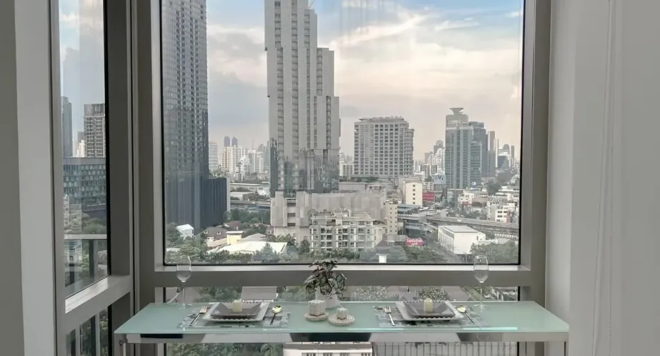 For rent 1 bed condo in Khlong Toei, Bangkok