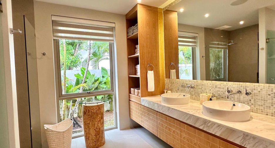 For rent 3 bedrooms villa in Thalang, Phuket