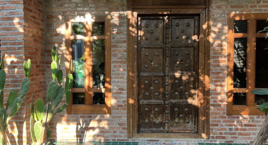 Аренда 4 спальни дом в Пращет, Бангкок