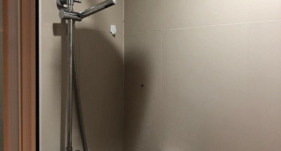 For rent 2 bedrooms condo in Wang Thonglang, Bangkok