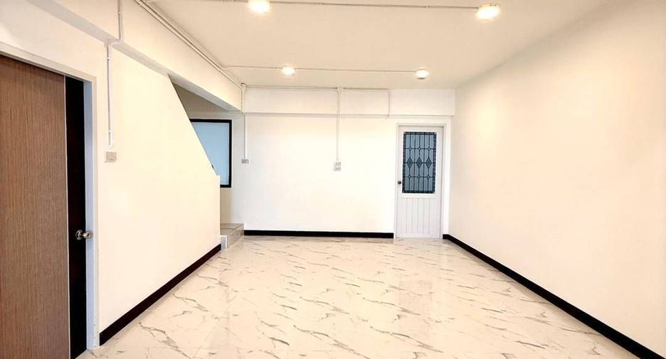 Casa adosada en venta de 3 habitaciones en Mueang Phuket, Phuket