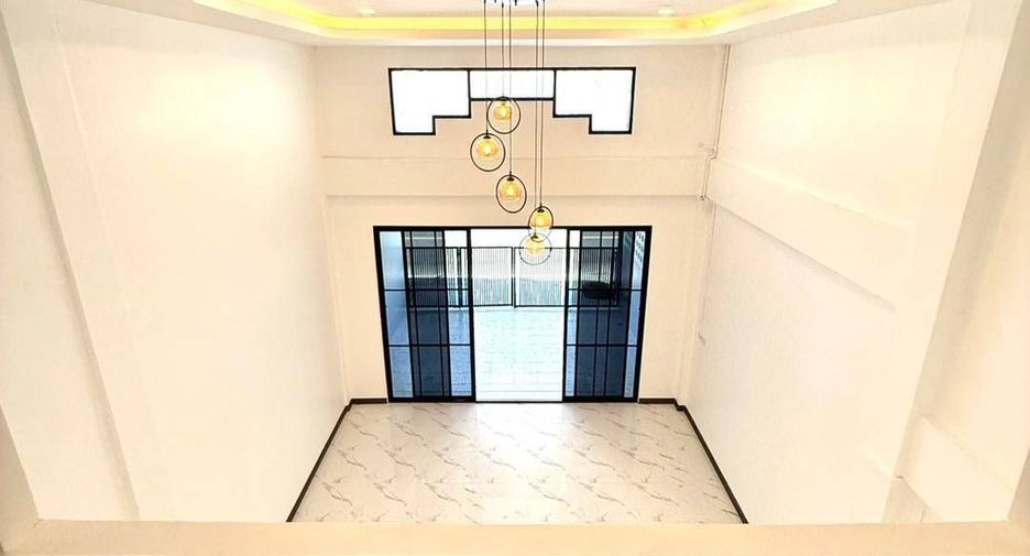 Casa adosada en venta de 3 habitaciones en Mueang Phuket, Phuket
