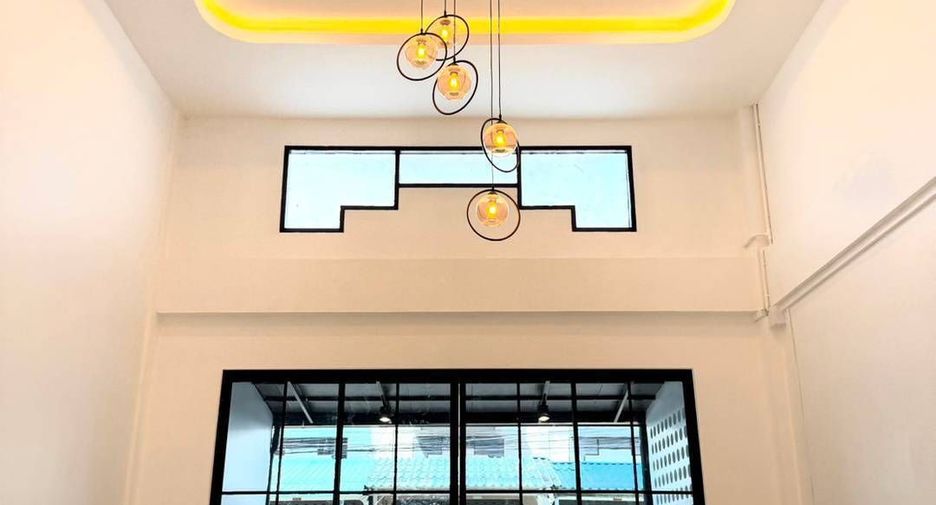 Casa adosada en venta de 3 habitaciones en Mueang Phuket, Phuket