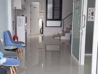 Gewerbefläche zum Kauf mit 3 Zimmer in Sai Mai, Bangkok