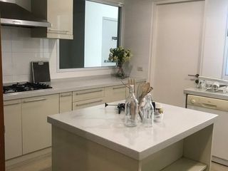 Apartment zur Miete mit 3 Zimmer in Watthana, Bangkok
