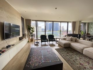 For sale 3 bedrooms condo in Suan Luang, Bangkok
