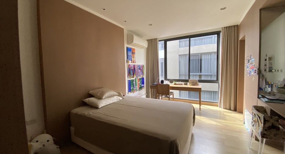 For sale 3 bedrooms condo in Suan Luang, Bangkok