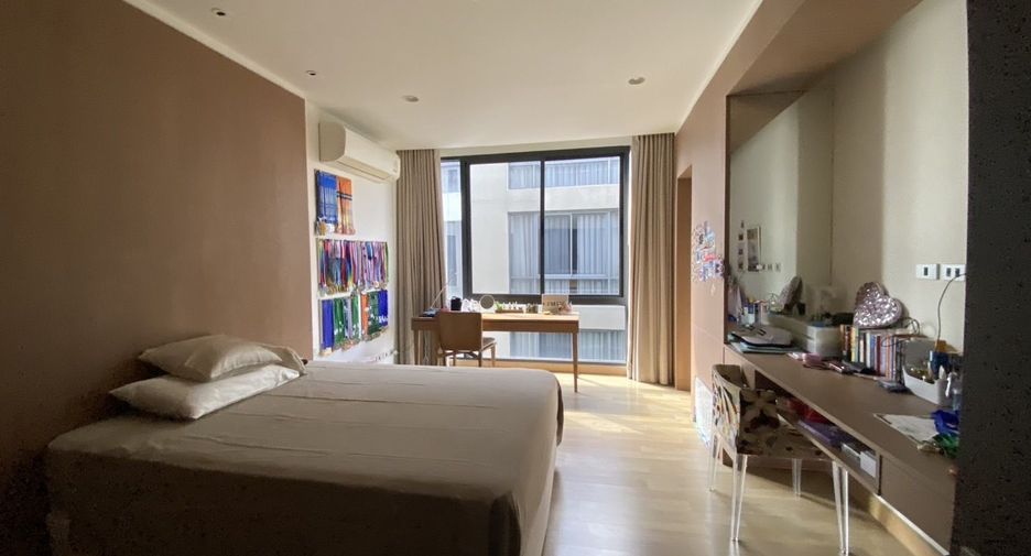 For sale 3 bedrooms condo in Suan Luang, Bangkok
