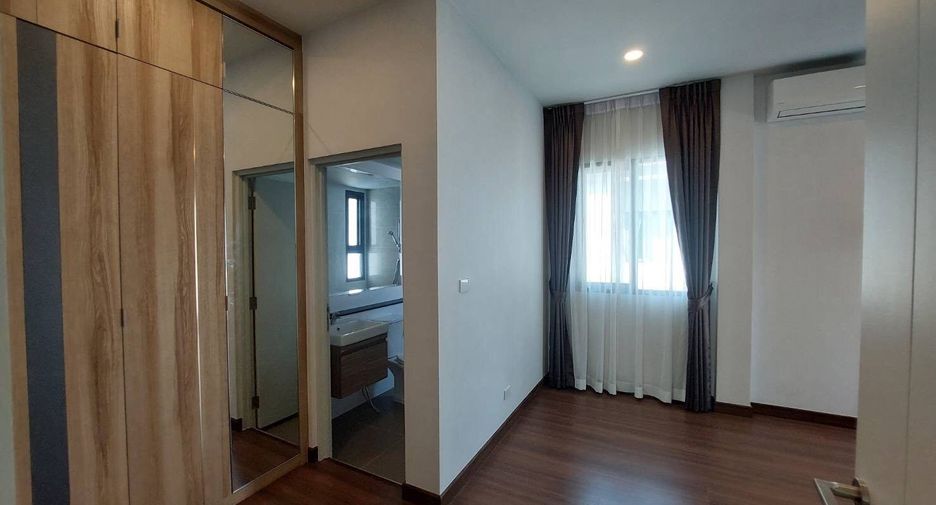Casa en venta de 4 habitaciones en Thawi Watthana, Bangkok
