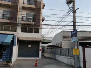 For rent 2 bedrooms house in Phra Pradaeng, Samut Prakan