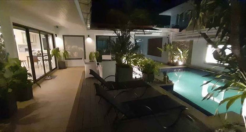 À louer 2 chambres villa à Mueang Phuket, Phuket
