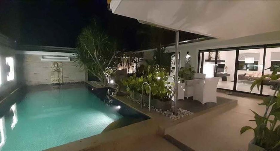 À louer 2 chambres villa à Mueang Phuket, Phuket