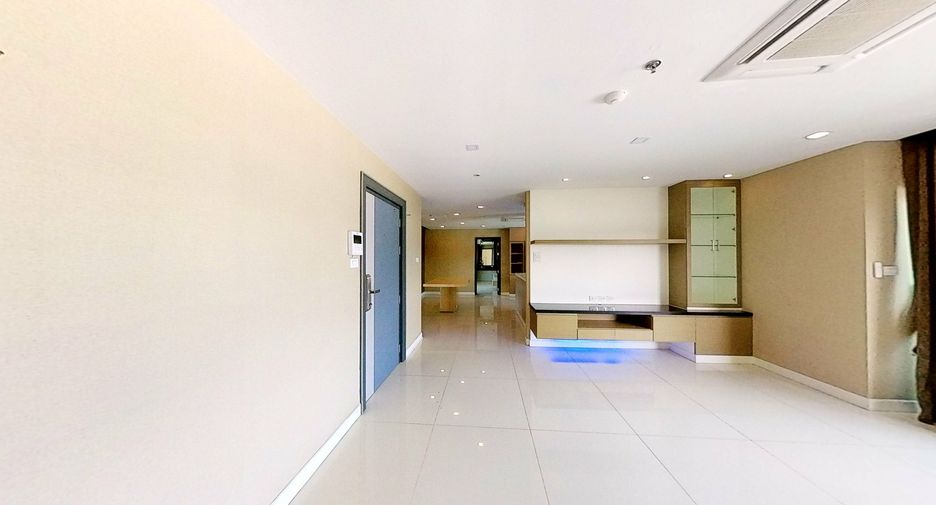 À vendre 2 chambres condo à Watthana, Bangkok