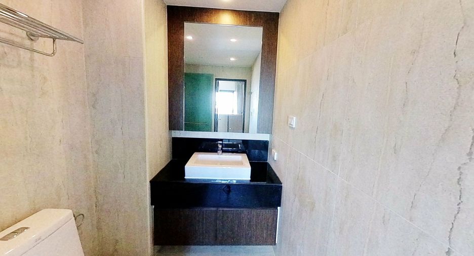 À vendre 2 chambres condo à Watthana, Bangkok