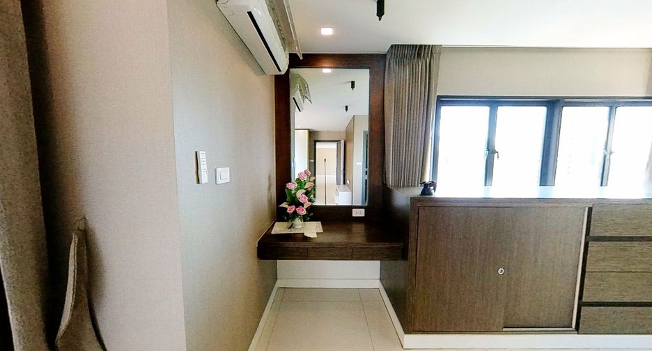 À vendre 2 chambres condo à Watthana, Bangkok