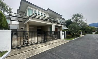 For sale 4 bedrooms house in Saphan Sung, Bangkok