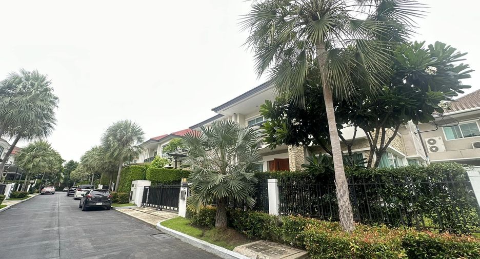 For sale 4 bedrooms house in Saphan Sung, Bangkok
