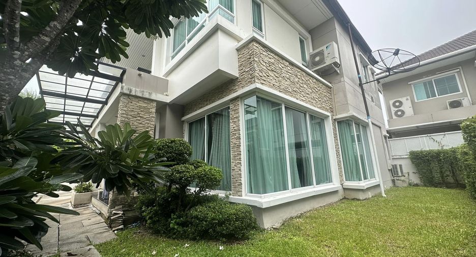 For sale 4 bedrooms house in Saphan Sung, Bangkok