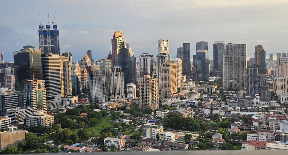 Condo en alquiler de 2 habitaciones en Sathon, Bangkok