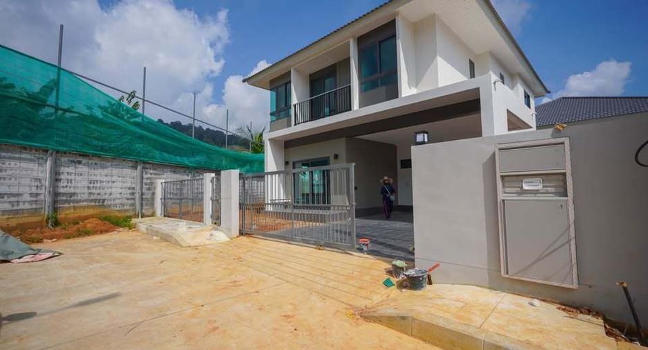 Casa en venta de 4 habitaciones en Thalang, Phuket