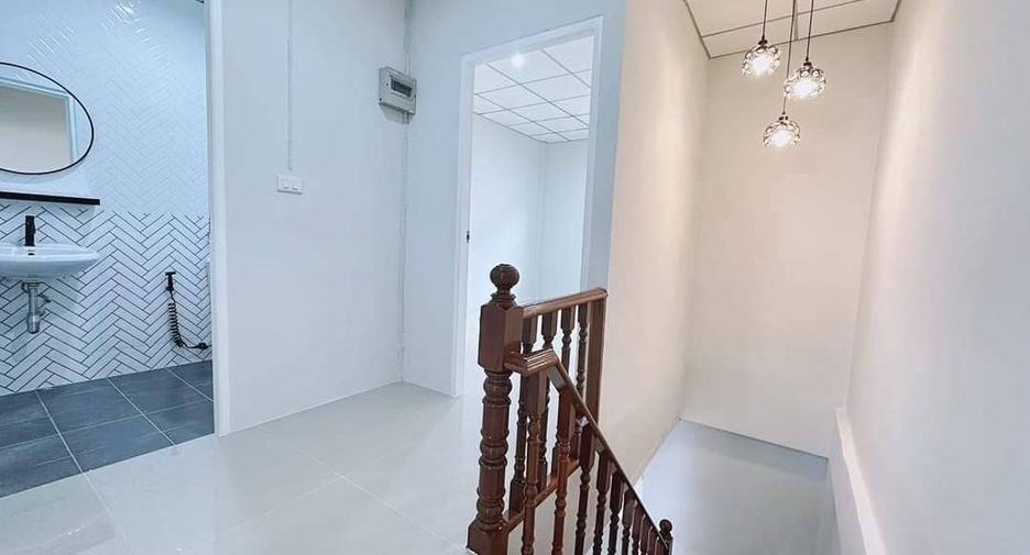 For sale 2 bedrooms townhouse in Nong Khaem, Bangkok