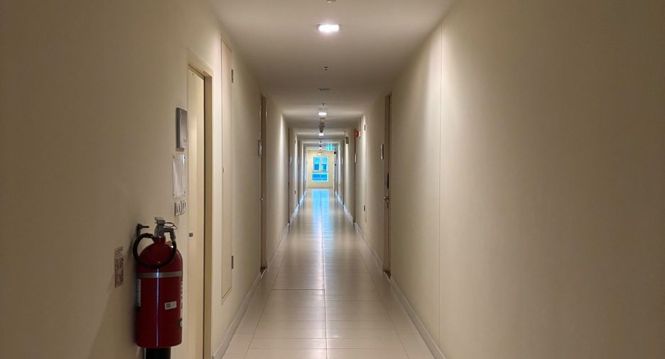 For sale 1 bed condo in Thon Buri, Bangkok