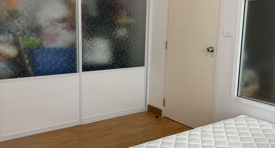 For sale 1 bed condo in Thon Buri, Bangkok