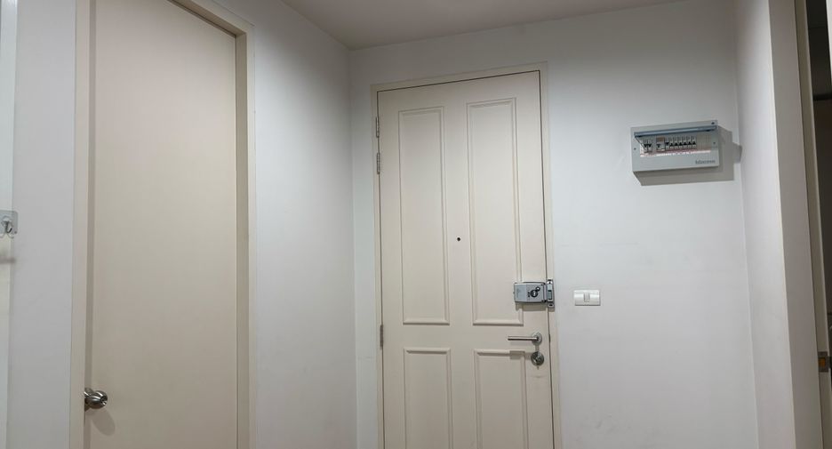 For sale 1 bed condo in Thon Buri, Bangkok