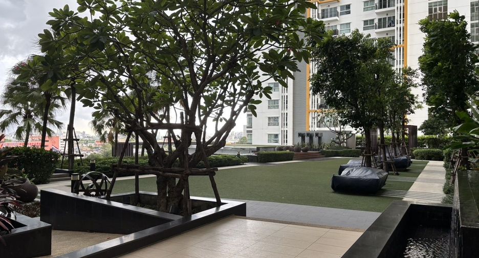 For sale 1 bed condo in Thon Buri, Bangkok